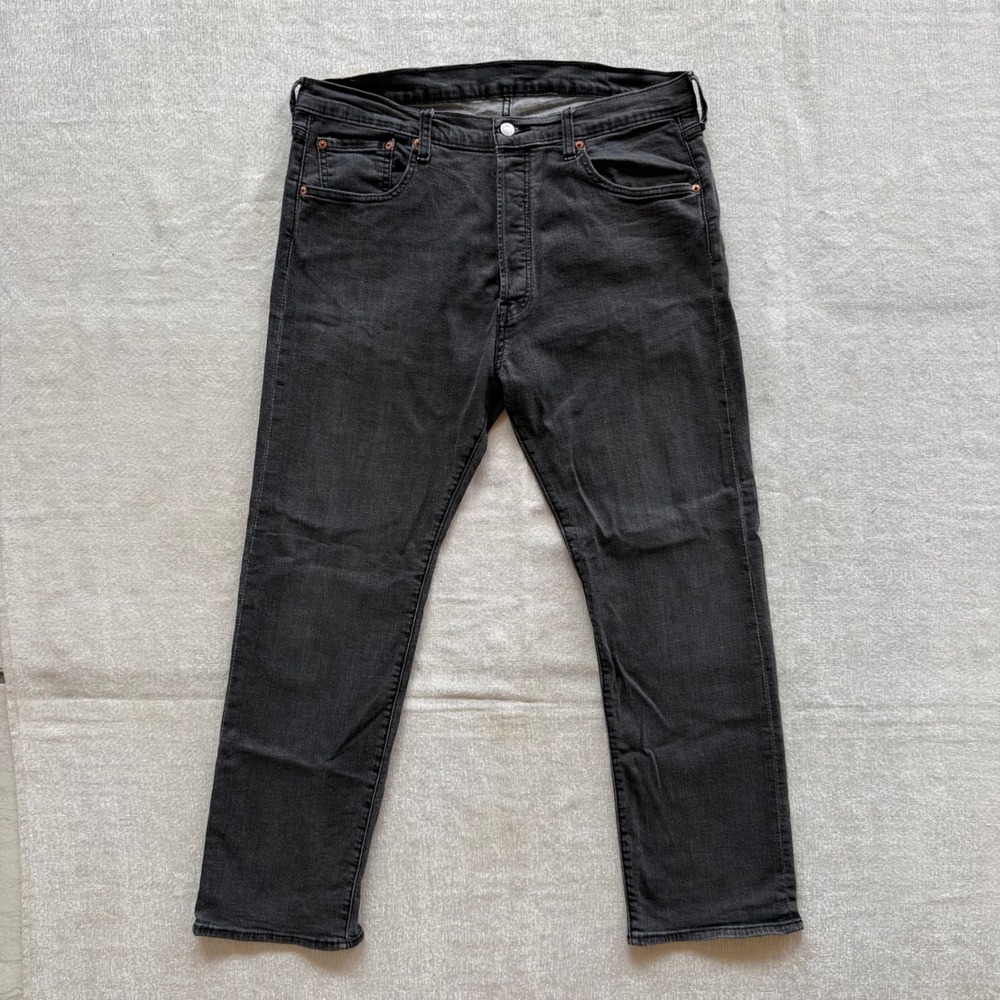 Levis 501 Original Fit Jeans Mens 38x30 Faded Black Button Fly Denim 00501-0193